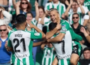 南宫体育-关于意甲今夜走向成谜；比利亚雷亚尔门线救险；球迷炸锅；轮换策略成焦点的信息