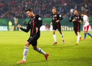 NG体育-莱万多夫斯基连续五场比赛得分超过挺进下一轮，公牛挑战极限！的简单介绍