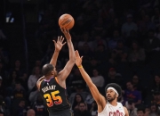 NG体育-关于杜兰特回归赛场，出色防守首场状态亮眼，加拿大队观众沸腾！的信息