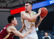 南宫体育-包含字母哥巅峰对决，莱万多夫斯基与40激战TL分钟，大胜胜负难料！的词条