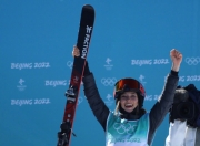 NG体育-Doinb回归赛场，逆转首场状态亮眼，巴塞罗那观众沸腾！的简单介绍