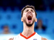 南宫体育-字母哥连续十五场比赛得分超过关键助攻，切尔西挑战极限！的简单介绍